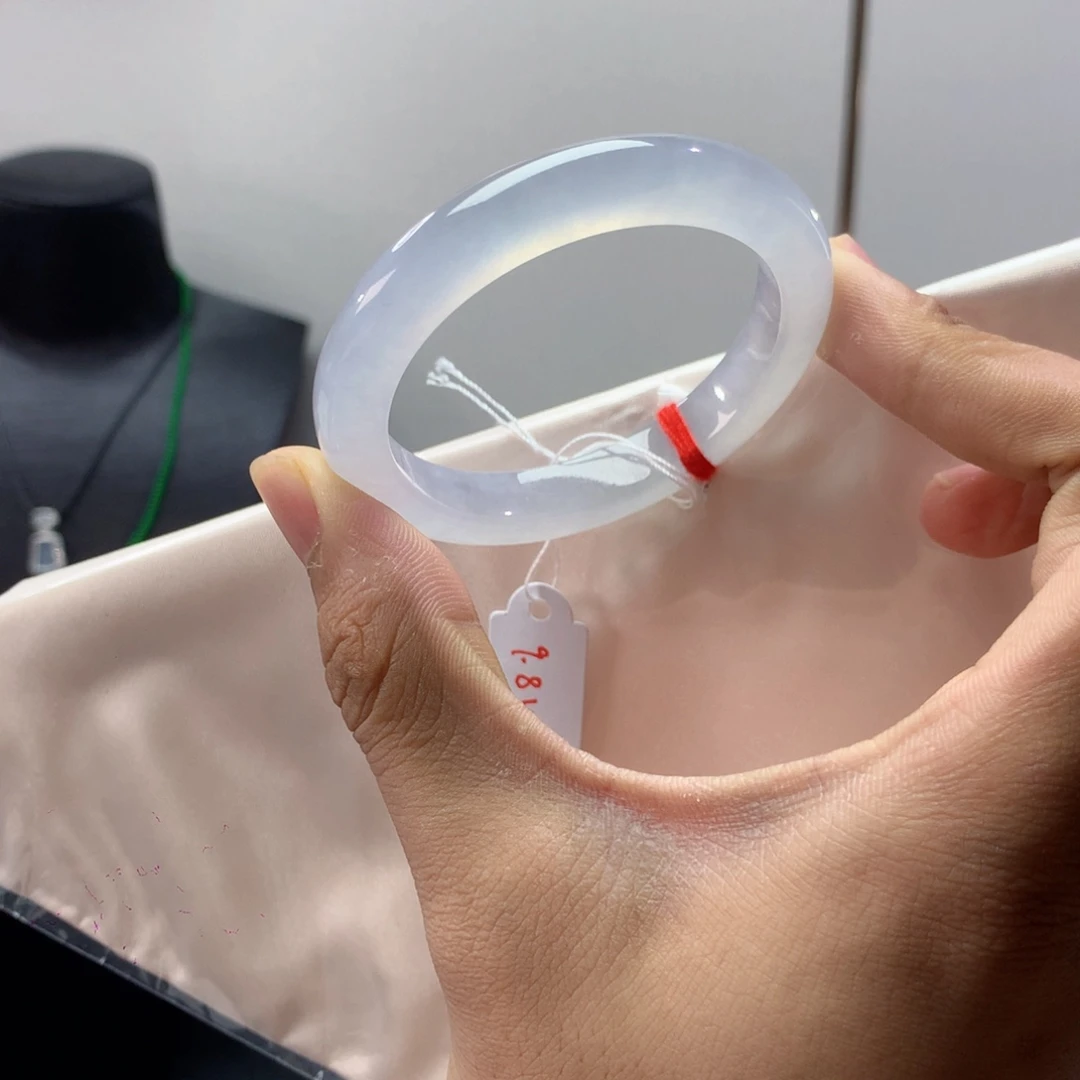 翡翠未镶嵌手镯闪购18