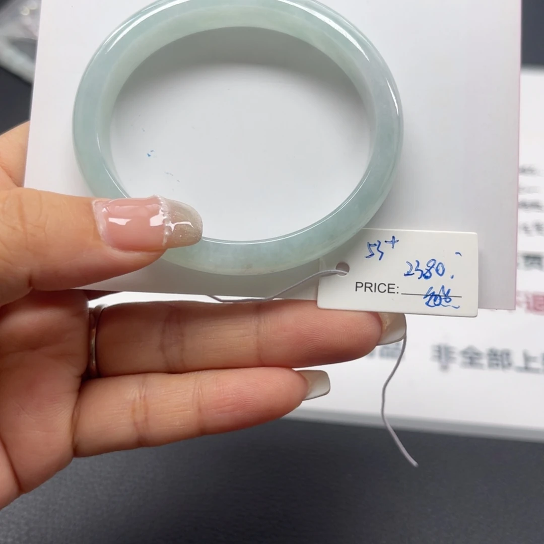 翡翠未镶嵌手镯手镯