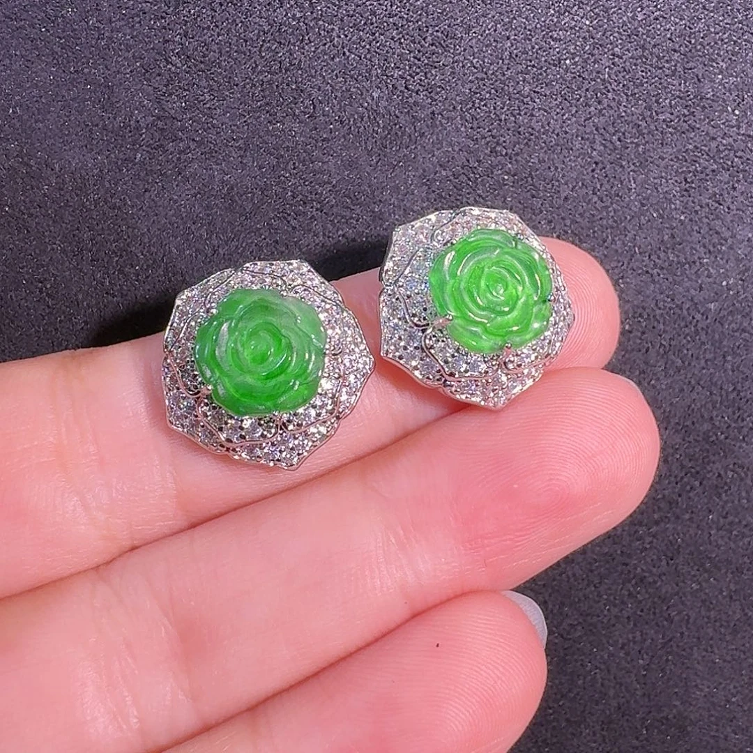 翡翠未镶嵌耳饰玫瑰