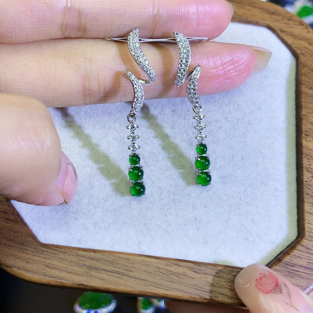 翡翠耳饰银S925镶嵌天然翡翠耳钉