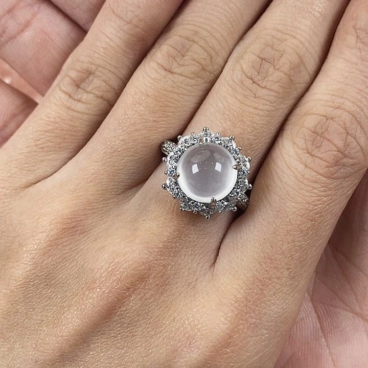 石英质玉合金颈饰