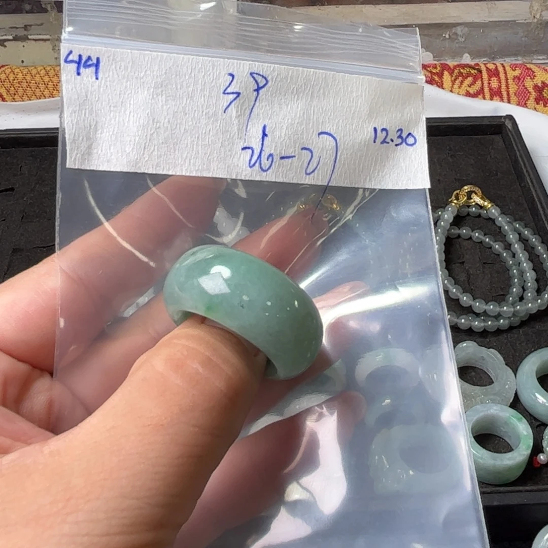 小***气定制翡翠未镶嵌27