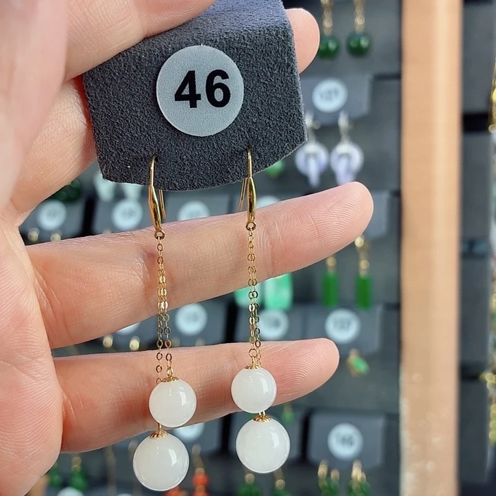 和田玉18K金镶嵌耳饰