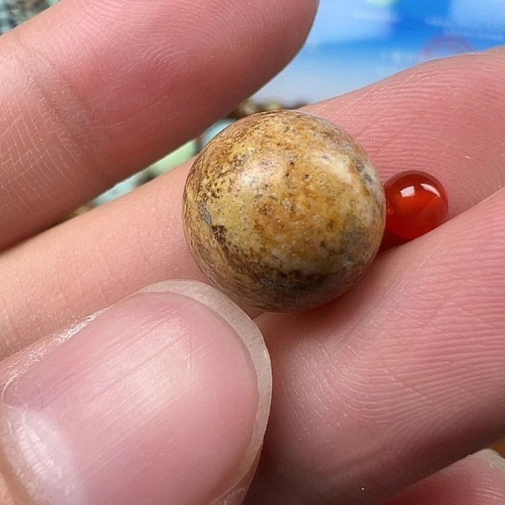未镶嵌配饰南红玛瑙卡12.6