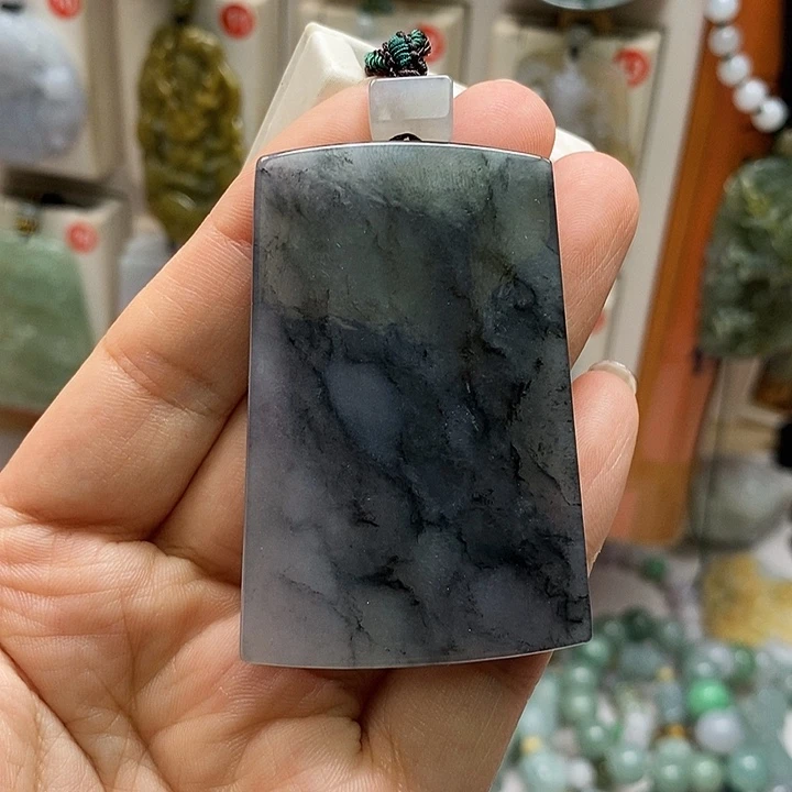 ****W颈饰未镶嵌翡翠每天