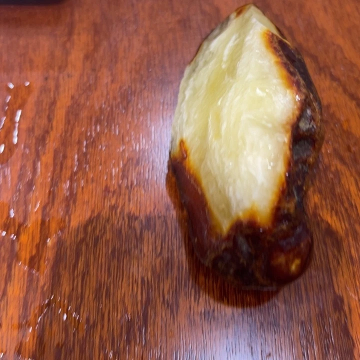 未镶嵌定制琥珀裸石