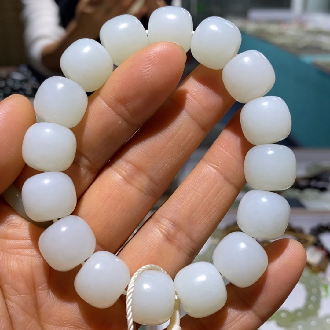 和田玉未镶嵌挂件且末高青白14