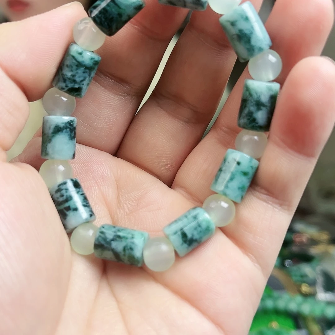 翡翠颈饰未镶嵌手链