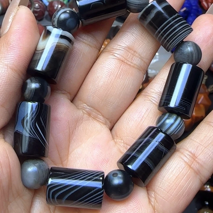 玛瑙/玉髓颈饰未镶嵌