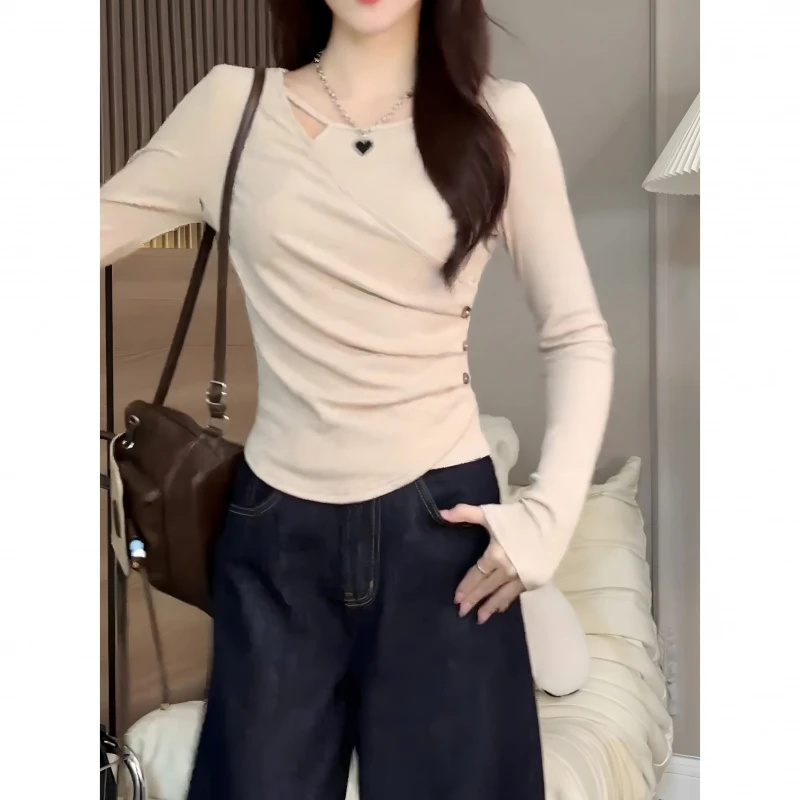 2025春季新款设计感装饰扣子纯色收腰修身显瘦洋气长袖t恤女上衣