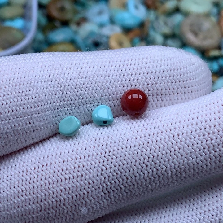 南红玛瑙未镶嵌珠宝奇石