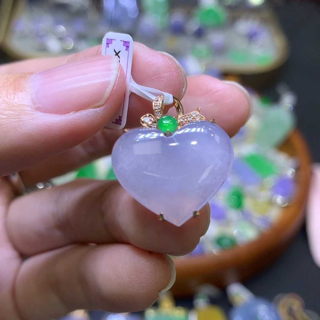 翡翠颈饰18K金镶嵌翡翠吊坠项链