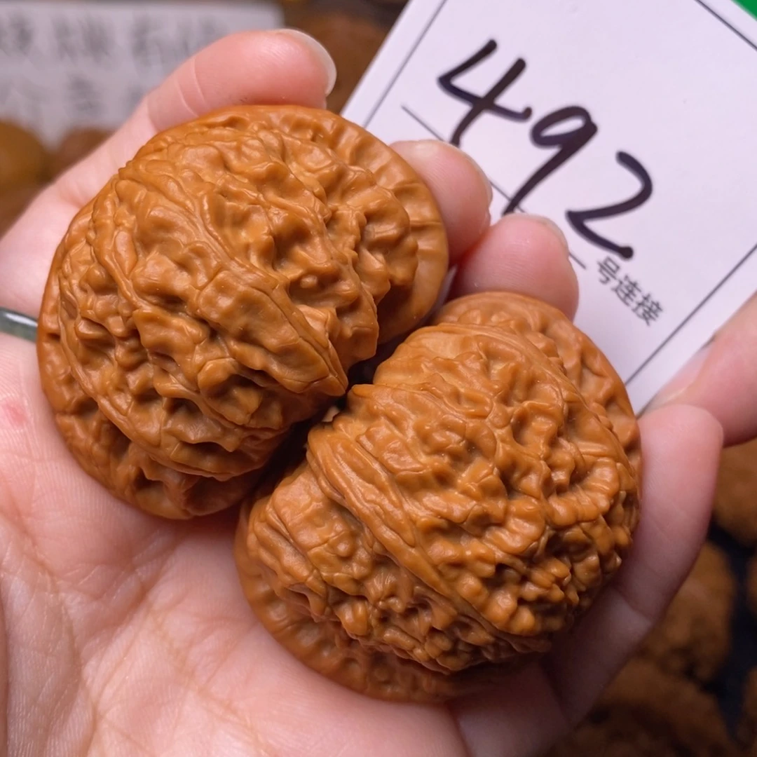 把件文玩核桃492闷尖白狮子头4.6