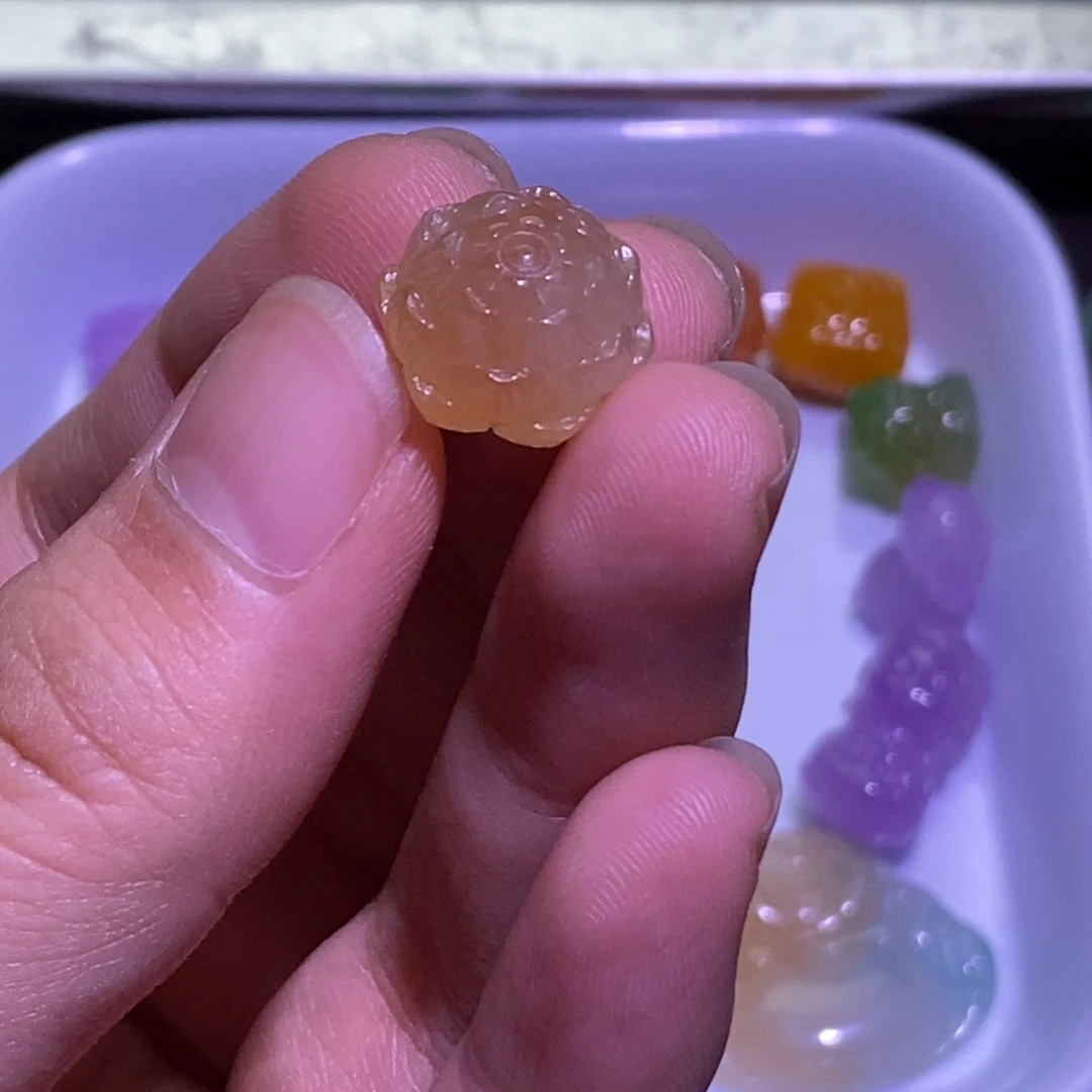 颈饰未镶嵌翡翠半**遥吊坠