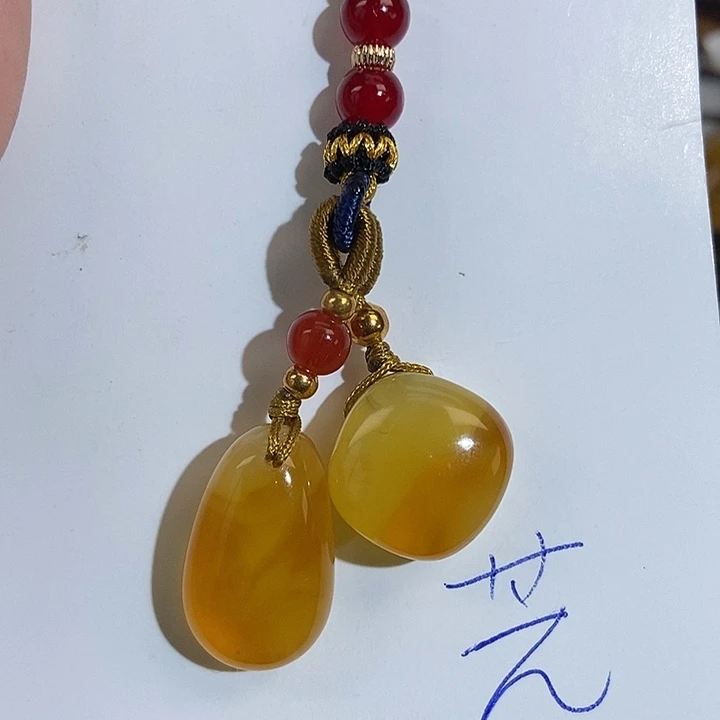 未镶嵌琥珀裸石琥珀