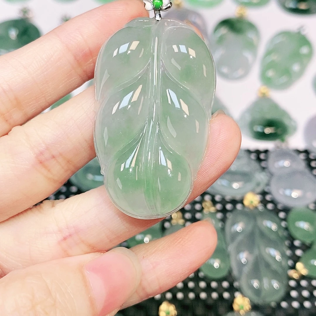 吊坠(不含链)18K金镶嵌翡翠