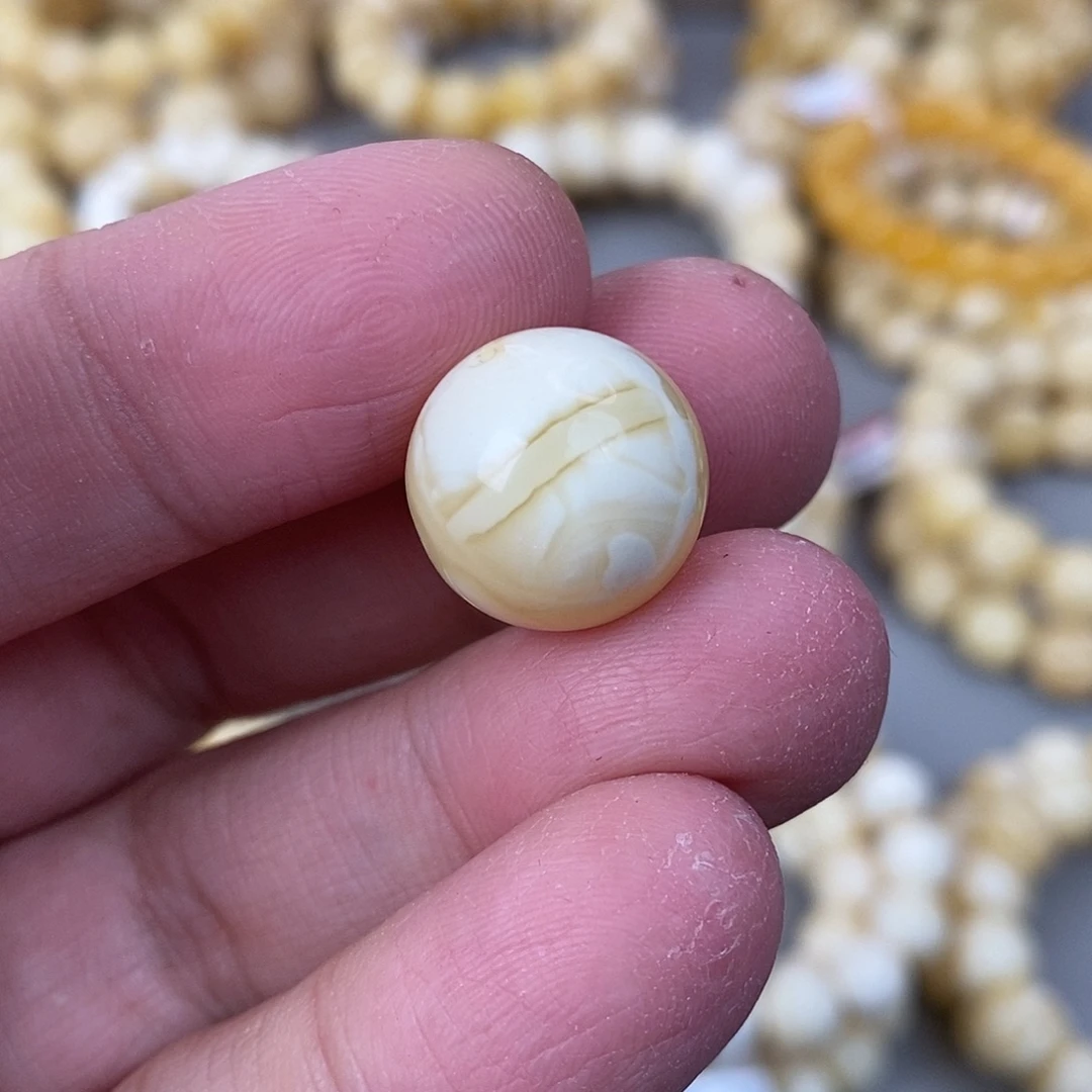 蜜蜡未镶嵌珠宝奇石2.3g 16mm