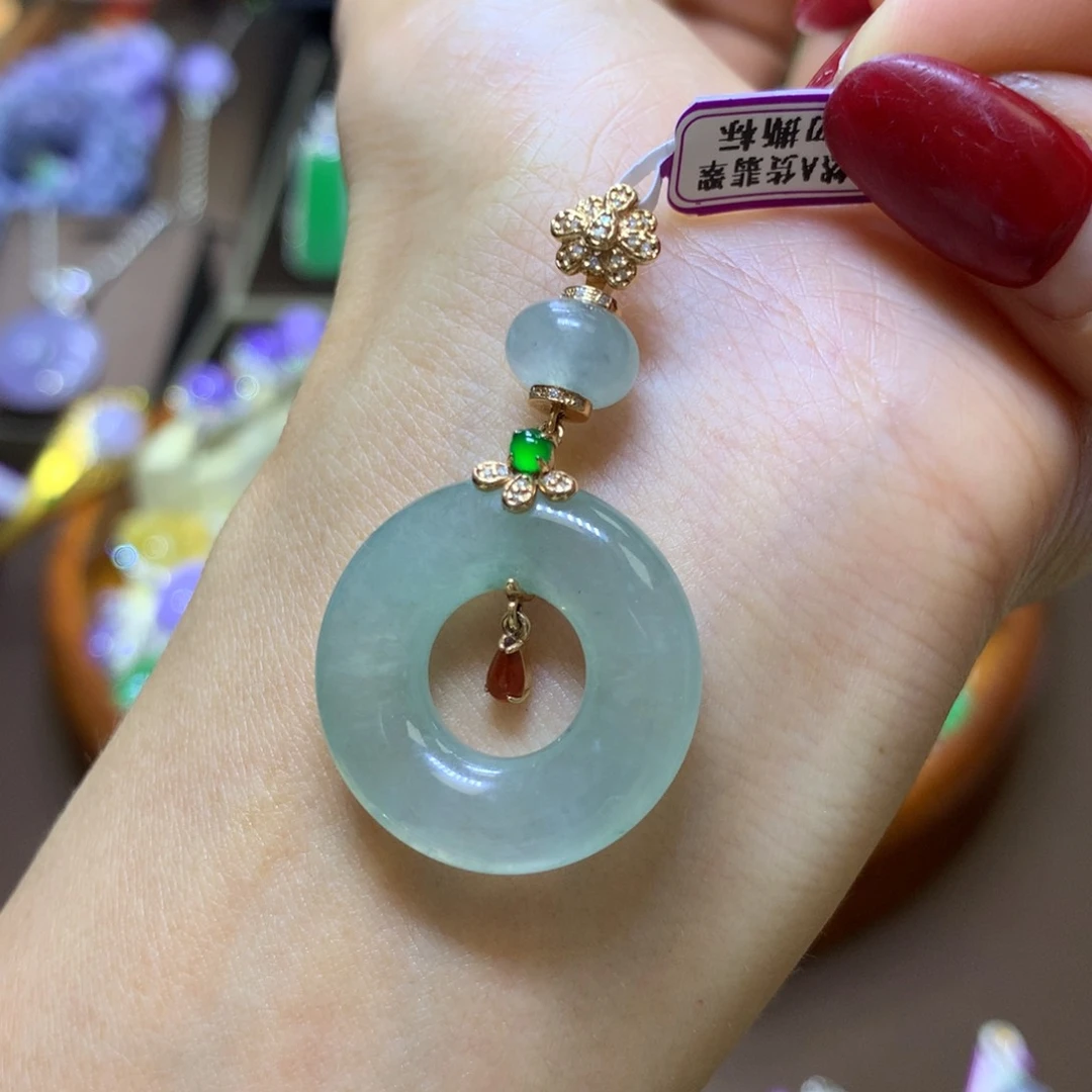 【闪购商品】翡翠颈饰18K金镶嵌翡翠