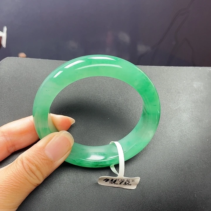 未镶嵌手镯石英质玉云*瑶55