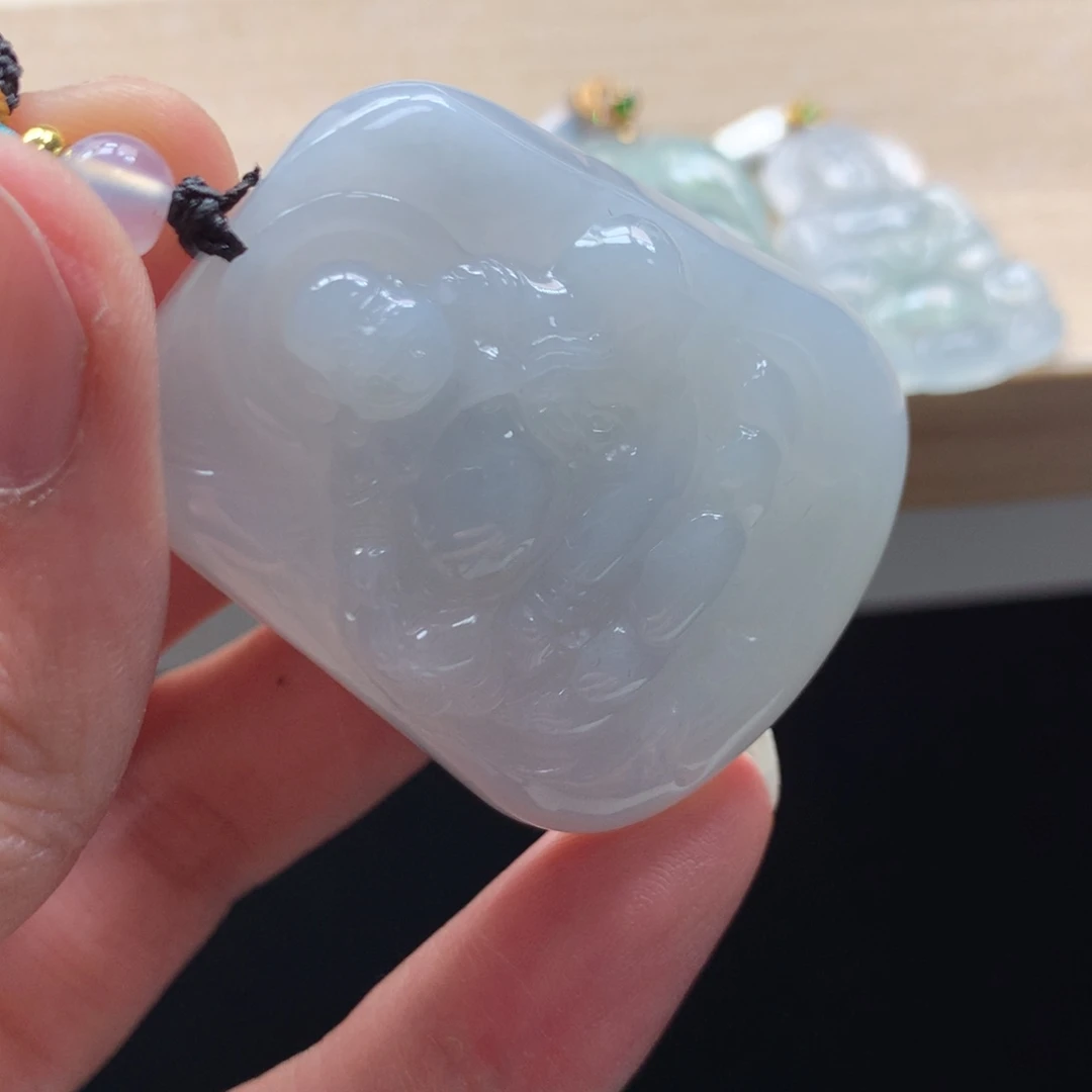 颈饰未镶嵌翡翠吊坠