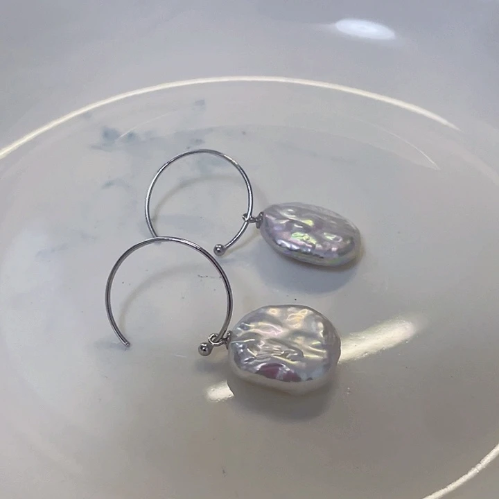 淡水珍珠银S925镶嵌耳饰