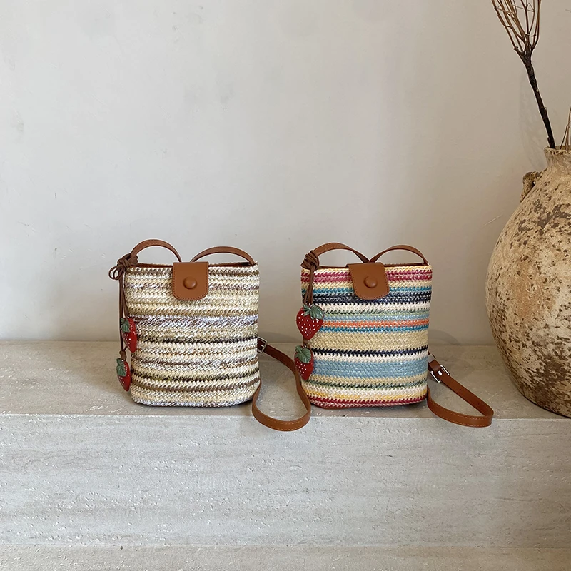 爆款高级感女包2025新款度假风彩虹草编织手机包迷你小包包斜挎包