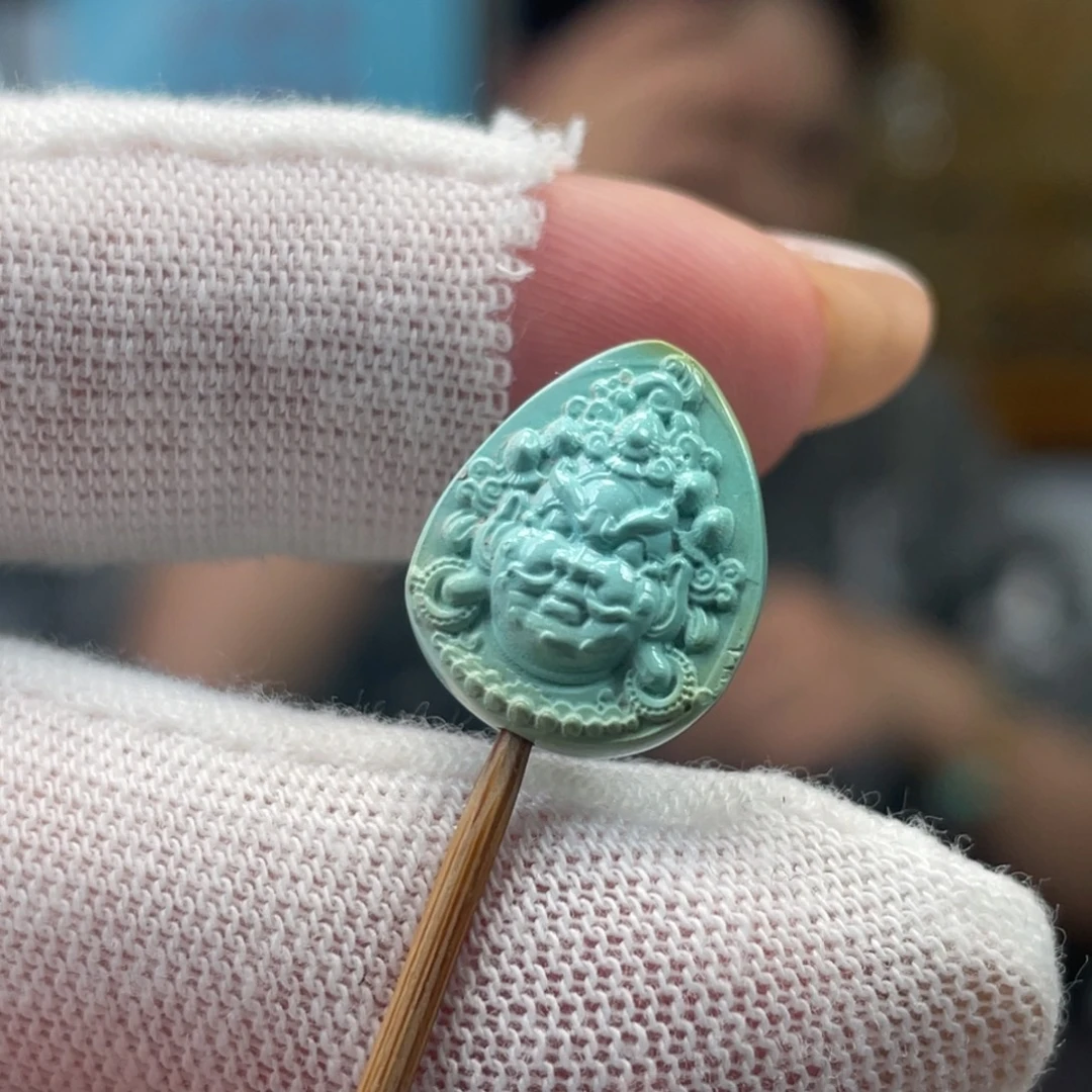 绿松石未镶嵌挂件