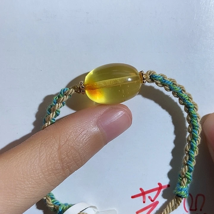 未镶嵌琥珀珠宝奇石