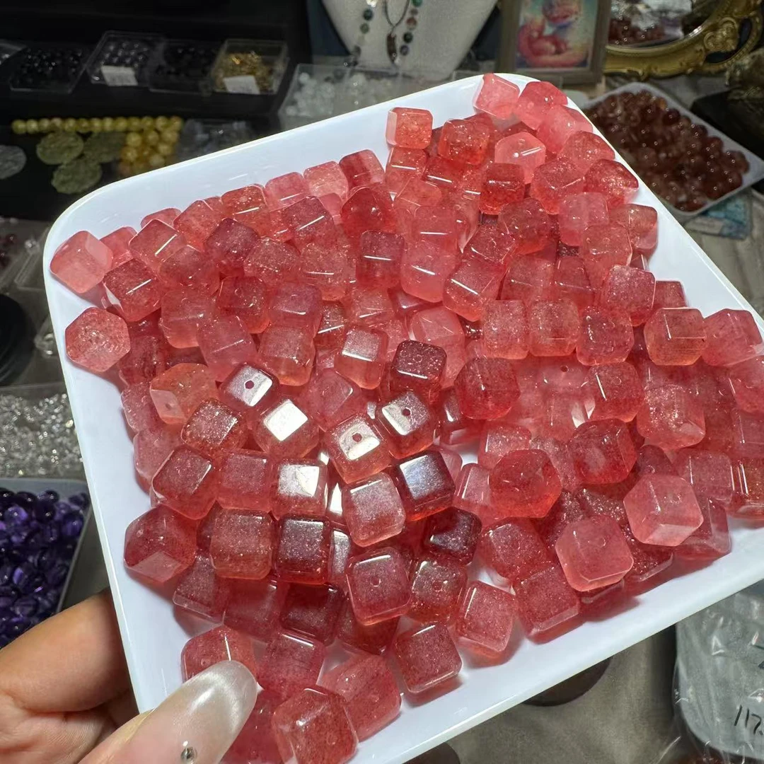 高品草莓晶方糖卡10mm单颗