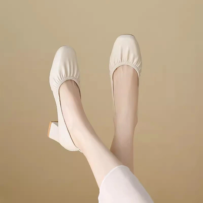 品牌方头浅口粗跟高跟鞋2025年春秋季新款复古中跟软底妈妈单鞋女