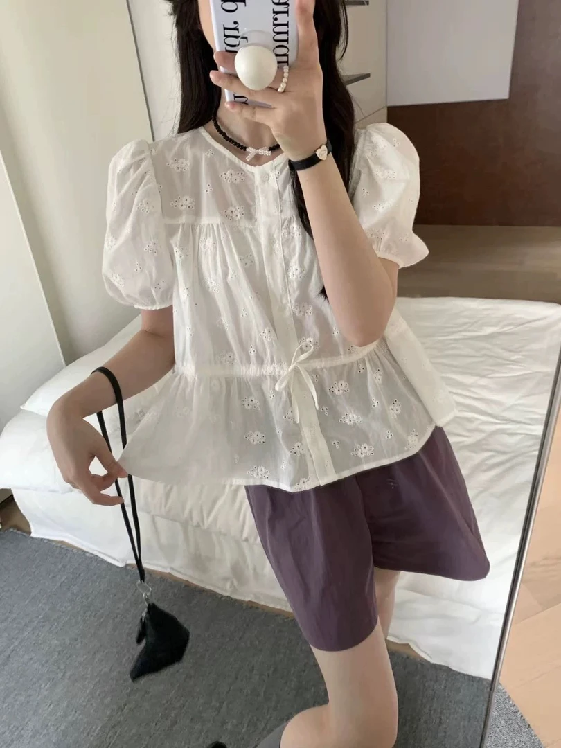 卡蔓诗enxi1519重工蕾丝花朵钩花圆领泡泡袖韩系衬衫2025女夏上衣