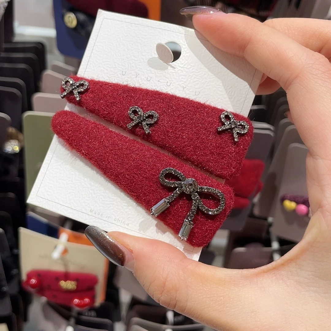 布艺非金属红色蝴蝶结三角