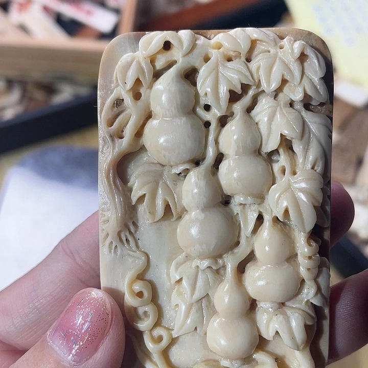 泥塑不打孔联系客服