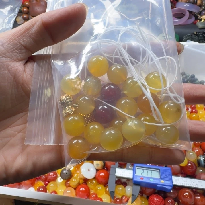 芝***心合金手串玛瑙/玉髓手串珠子