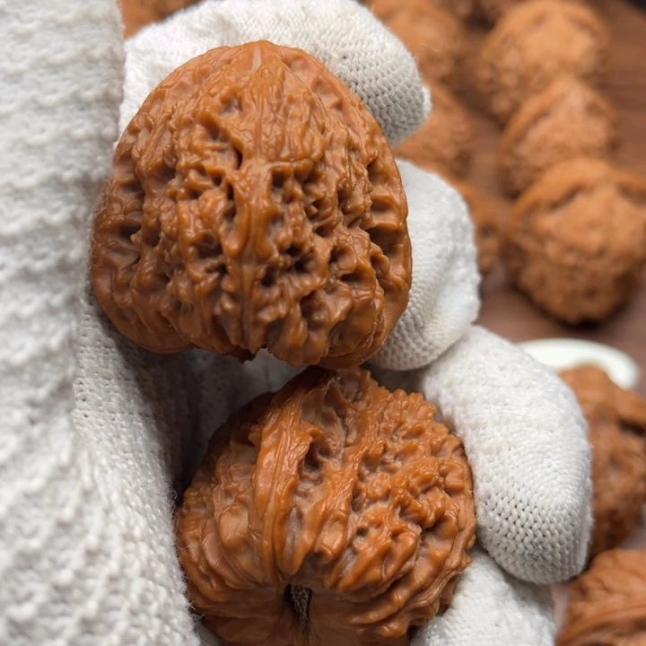 如***人吊坠文玩核桃43南疆石