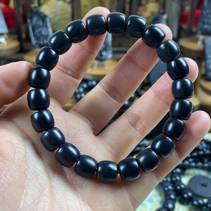 和田玉（墨玉）未镶嵌手串卡9+直切包容