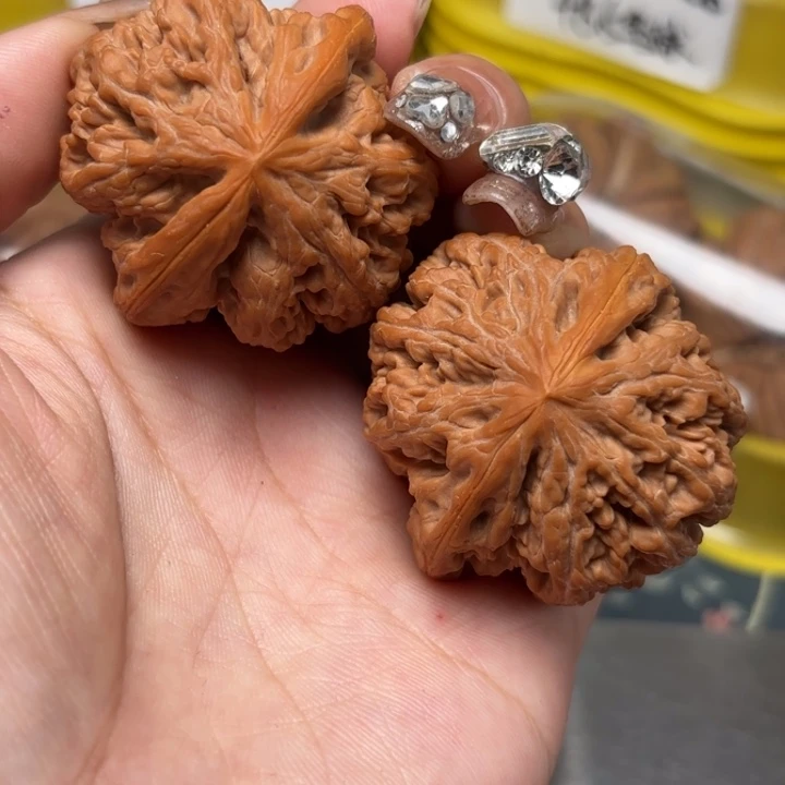 文玩核桃吊坠41-33313-02