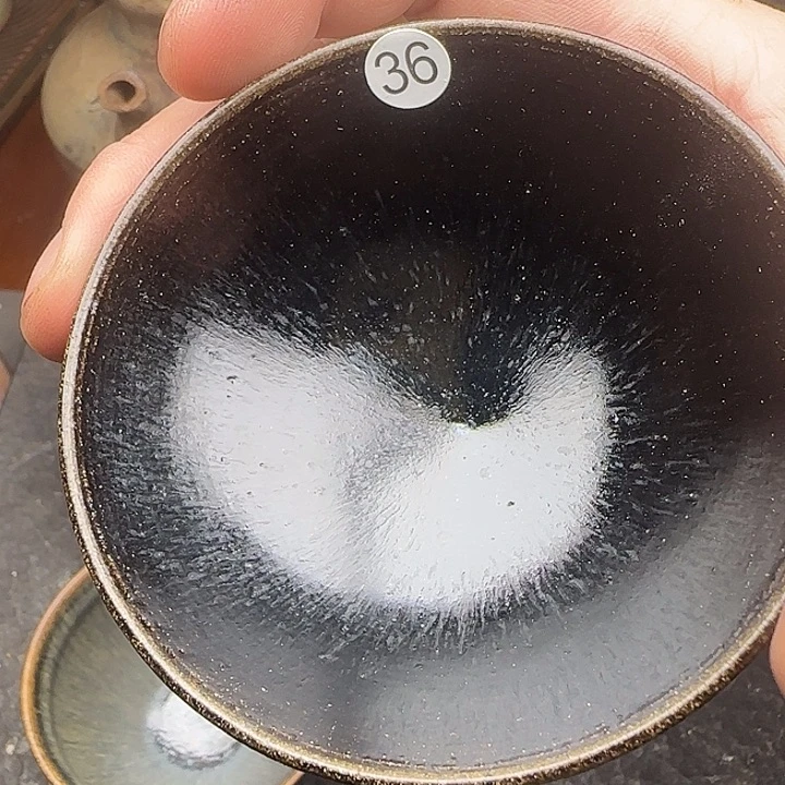 茶盏清**子姐姐说他要结婚那天