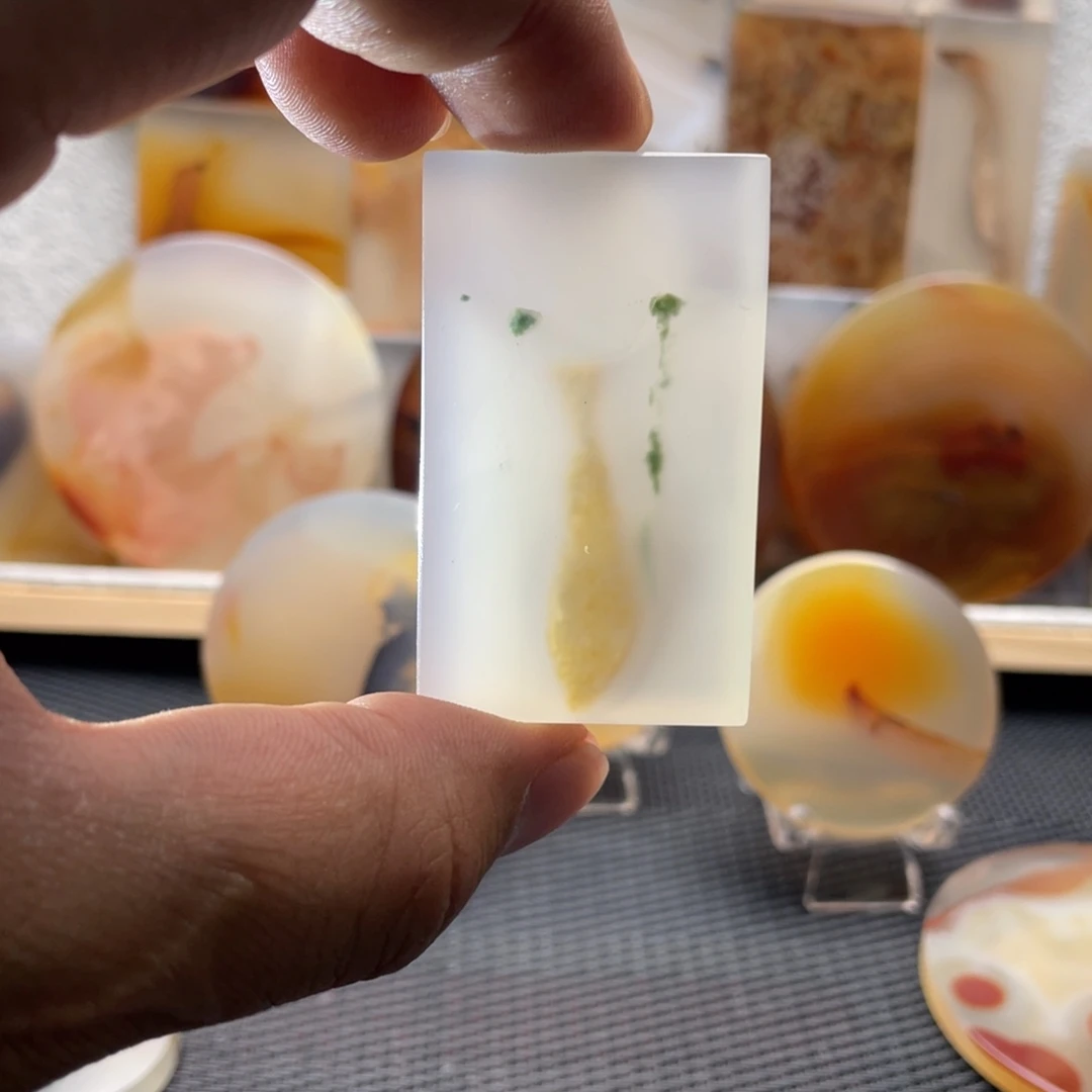 晴***。未镶嵌颈饰玛瑙/玉髓