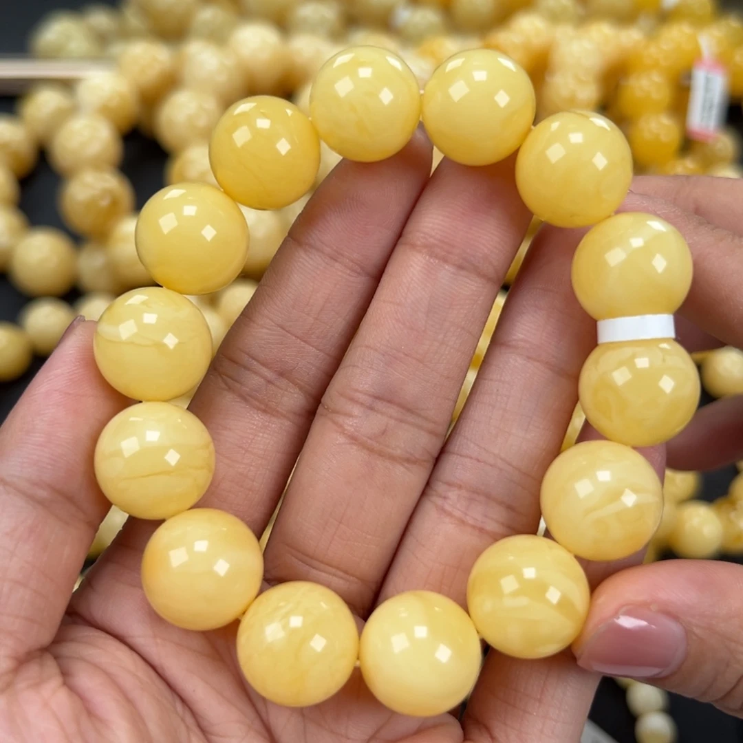 琥珀未镶嵌手链28.6克