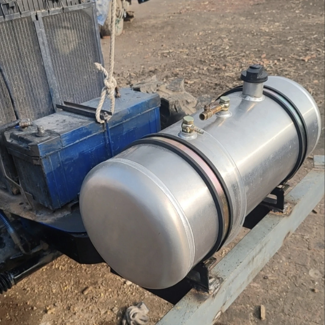 大小货车 拖拉机改装副油箱货车驻车柴暖油箱发电机油箱加厚油箱