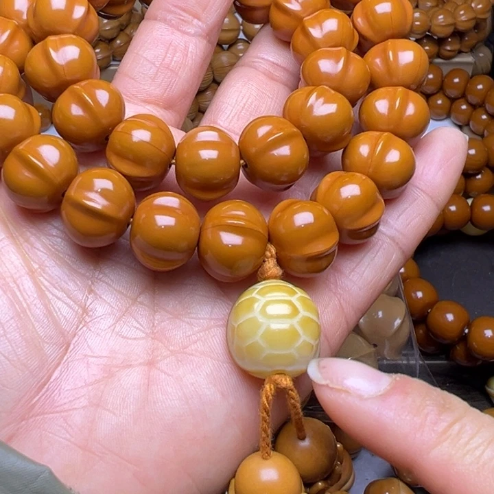 吊坠橄榄核聚宝盆