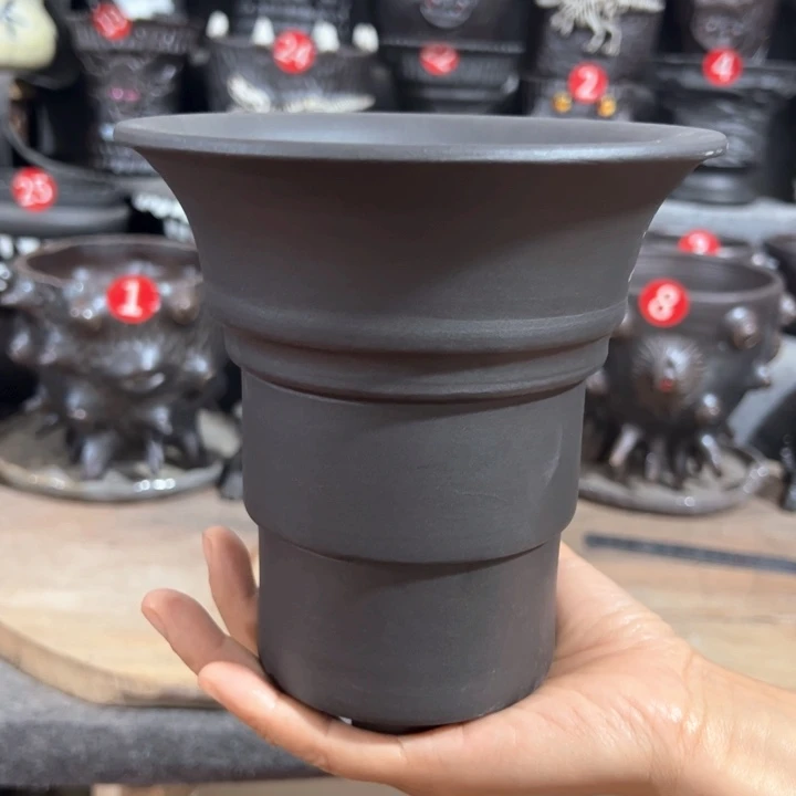 微瑕，口12.5高15