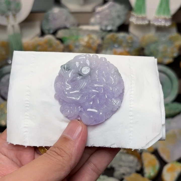 翡翠未镶嵌颈饰吊坠