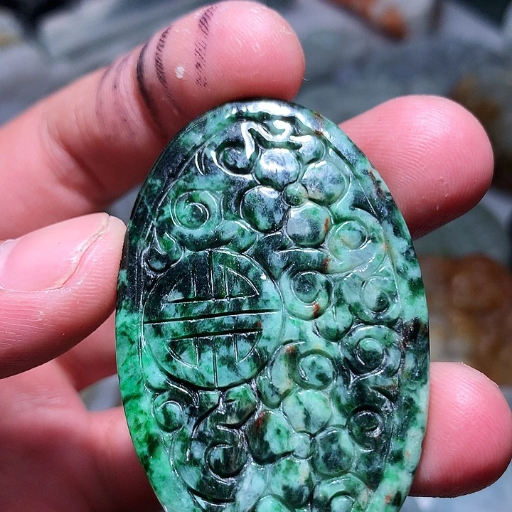 翡翠未镶嵌颈饰保真天然a货翡翠