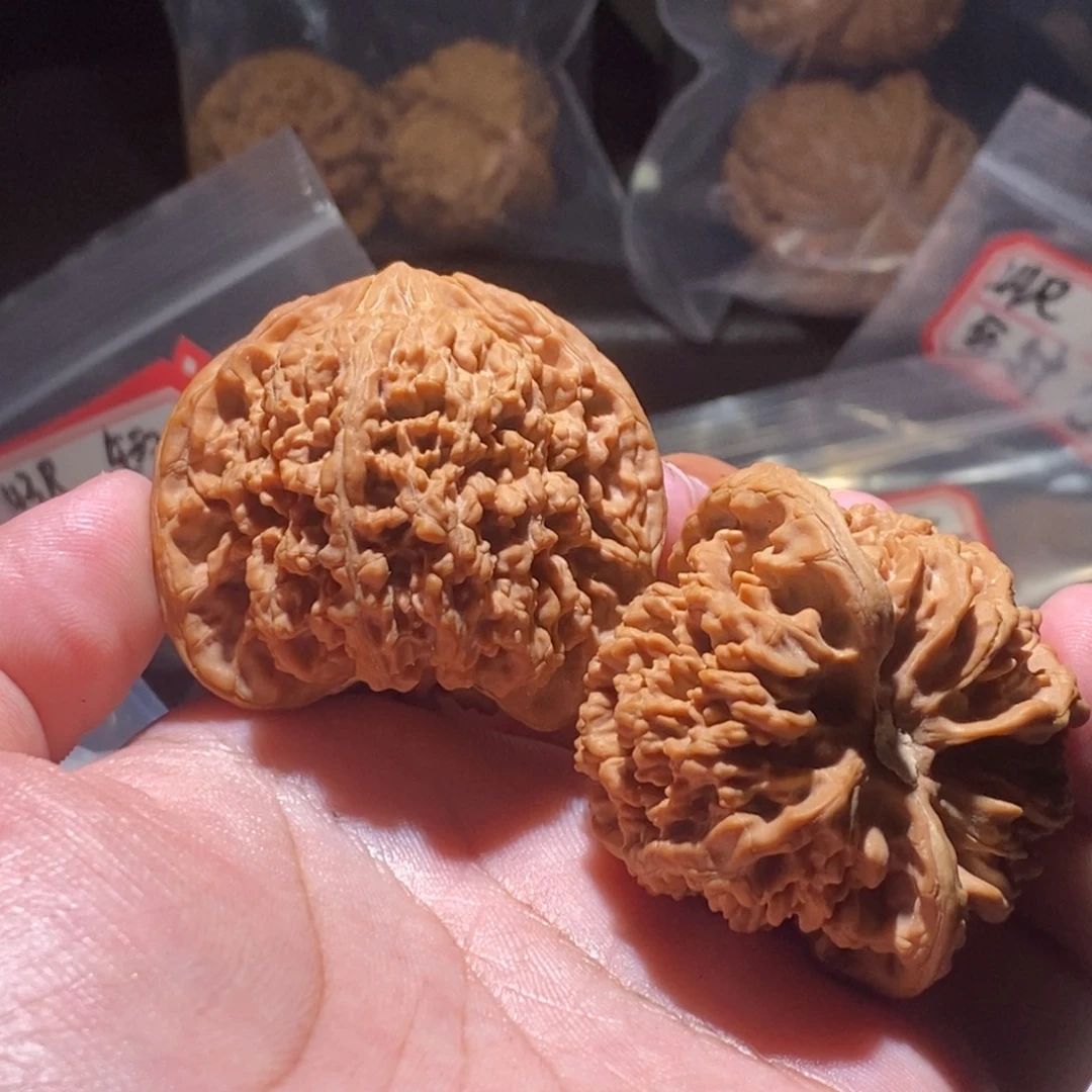 每***雪文玩核桃吊坠47全品满天星