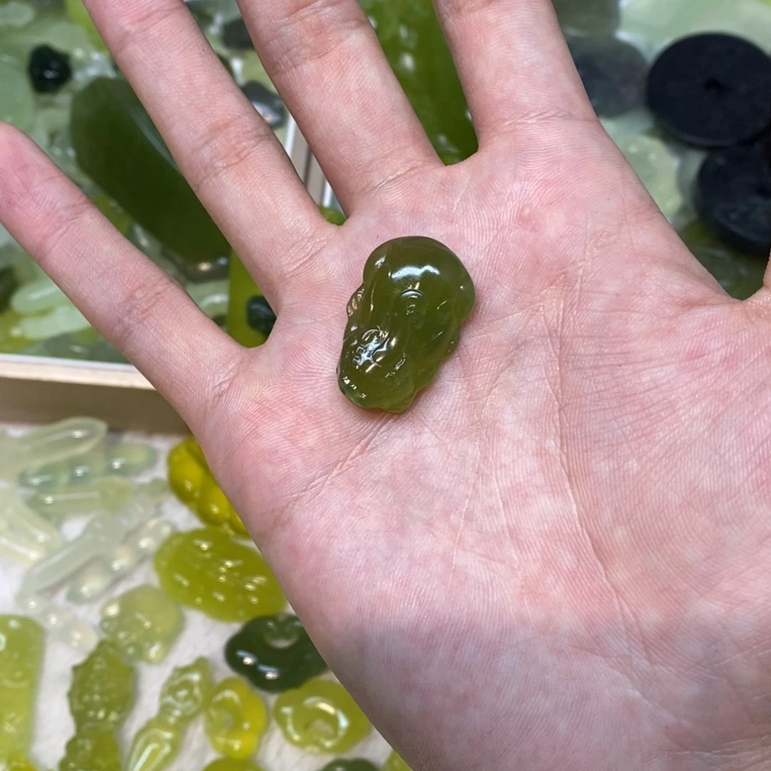 岫玉未镶嵌吊坠(不含链)