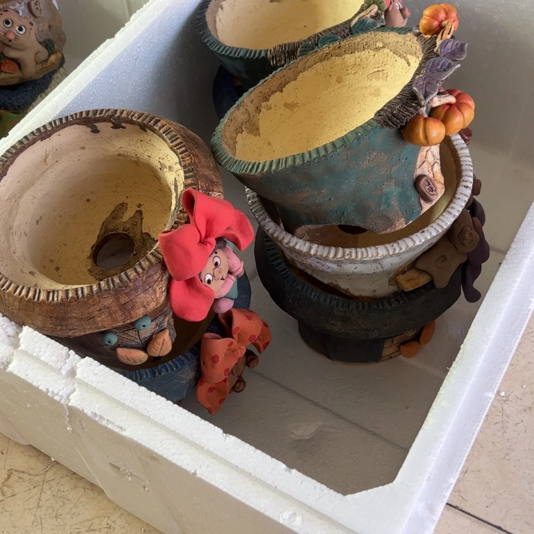 红陶幸****?嘻哈多肉花盆