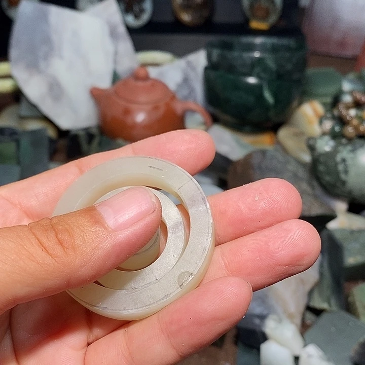 伏***诛和田玉未镶嵌珠宝奇石