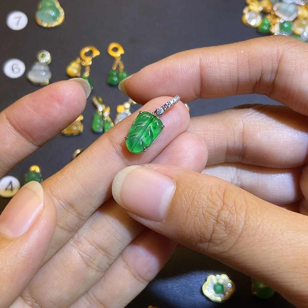 翡翠银S925镶嵌吊坠(不含链)